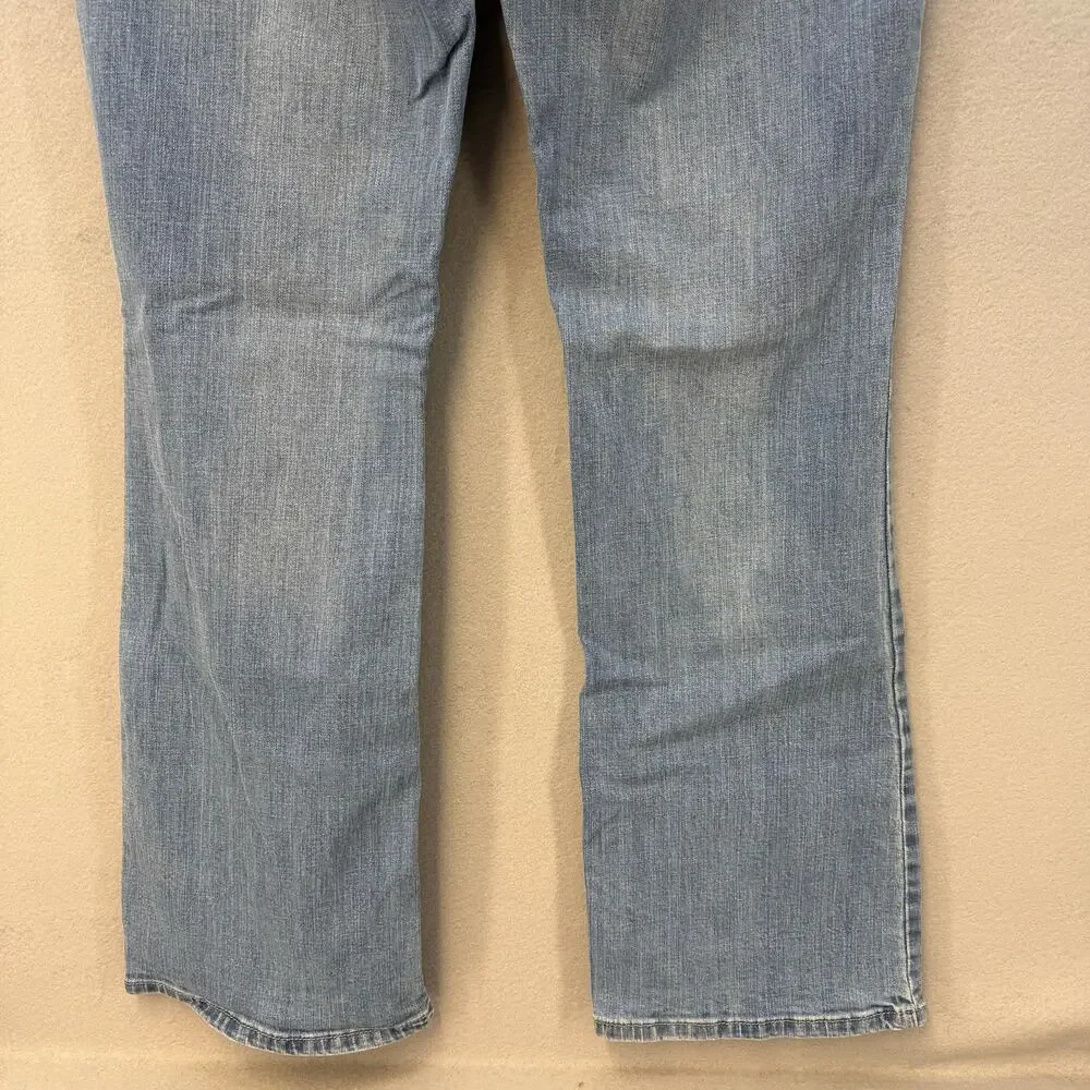 Levi's 515 Jeans Women's 12M 31x32 Light Blue Boot Cut Western Normcore - Picture 6 of 15